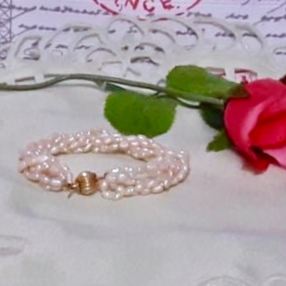 💲SALE 💲Freshwater Genuine Keshi Pearl Torsade Bracelet Goldtone Clasp - Picture 4 of 4